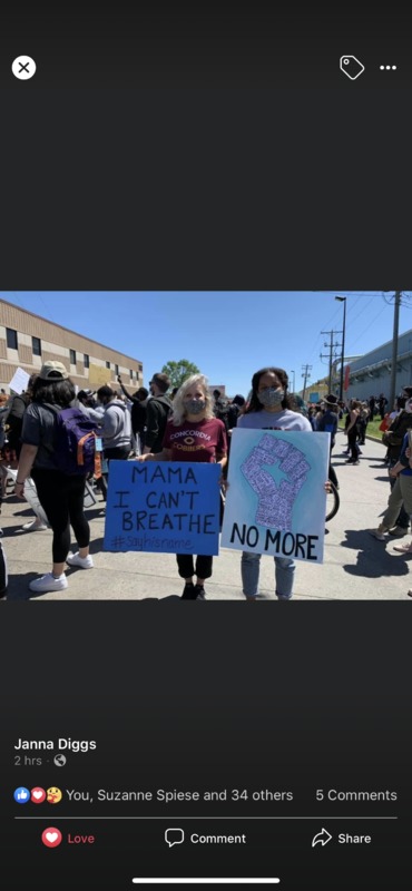 A photo of a woman holding a sign that says "mama I can't breathe" next to a woman holding a sign that says "no more".