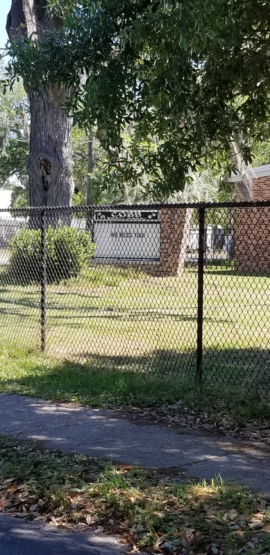 A sign to an elementary school that says: "WE WILL MISS YOU".